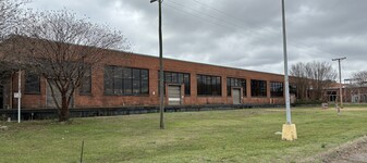 4799 S Eason Blvd, Tupelo MS - Entrepôt