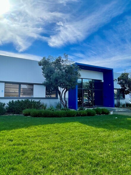 228-230 Shaw Rd, South San Francisco, CA à louer - Photo du bâtiment - Image 2 de 4