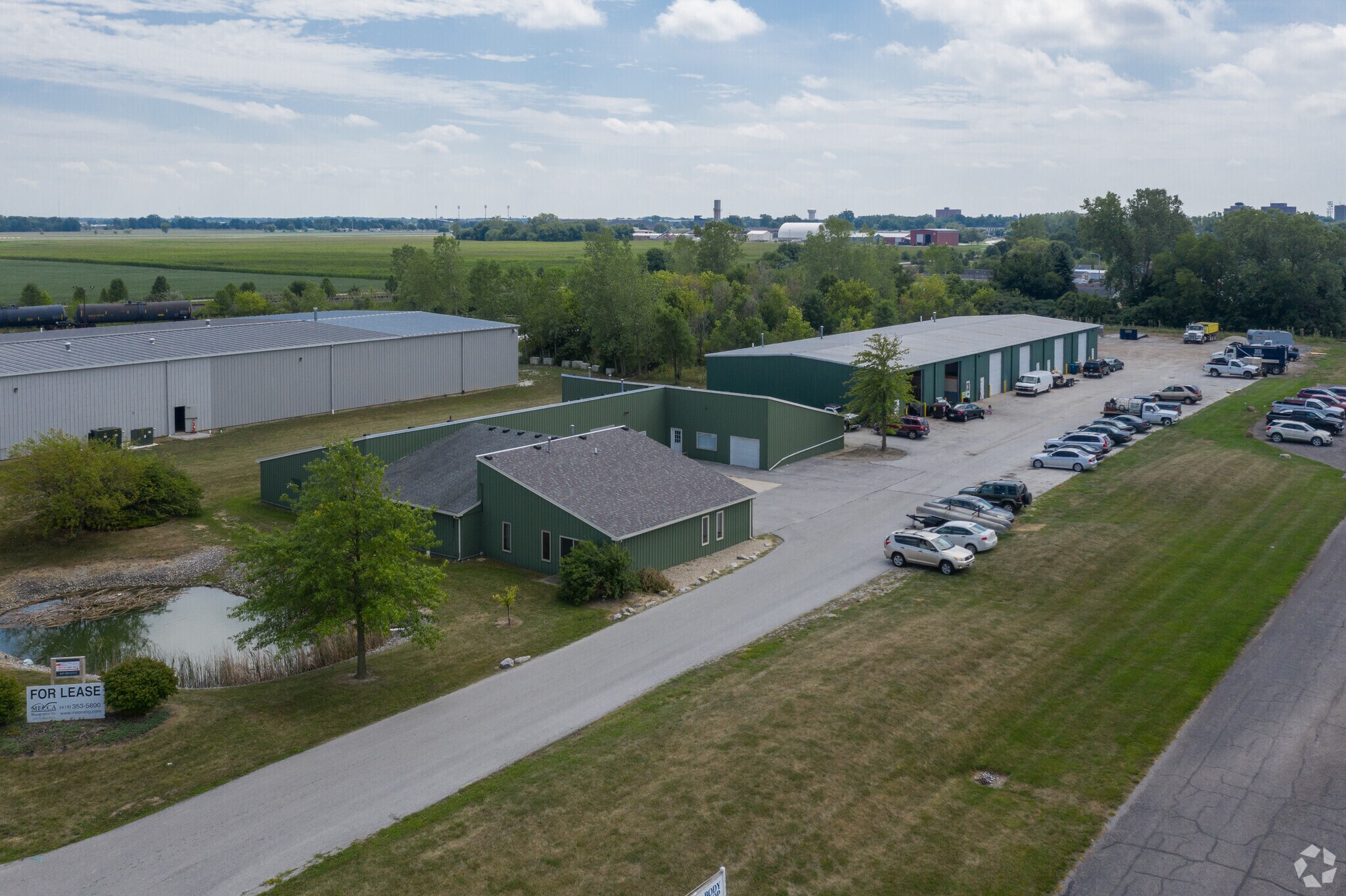 326 Industrial Pky, Bowling Green, OH for lease Building Photo- Image 1 of 8