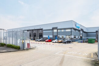 Plus de détails pour Bramston Link, Basildon - Industriel à louer