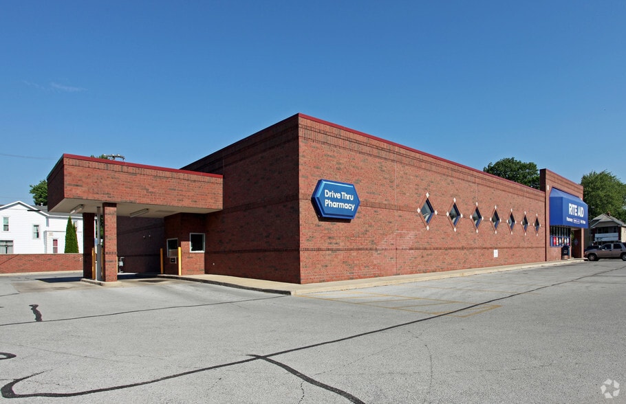 113 N Countyline St, Fostoria, OH for lease - Building Photo - Image 3 of 3