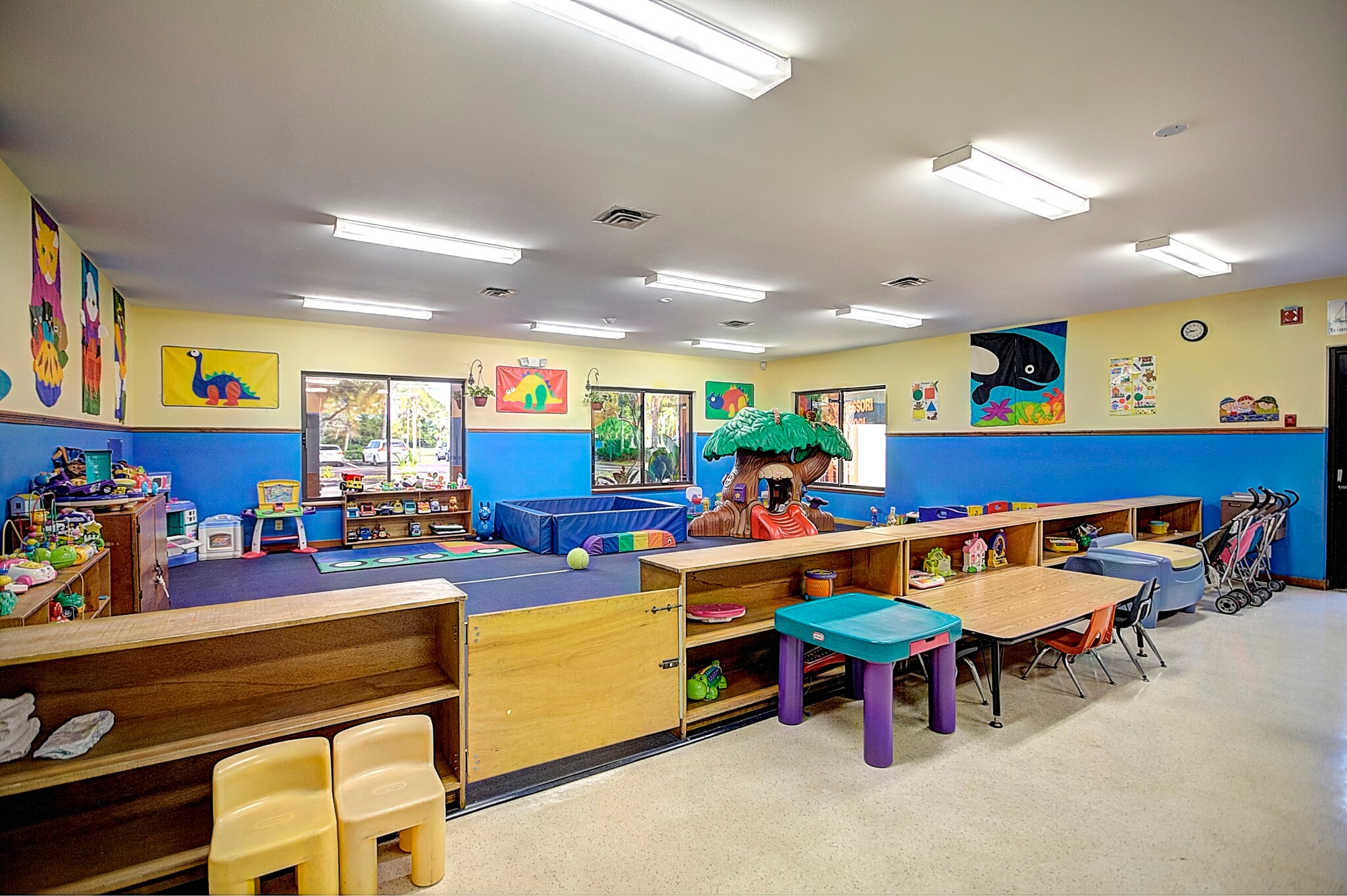 353 Hiatt Dr, Palm Beach Gardens, FL for sale Primary Photo- Image 1 of 31