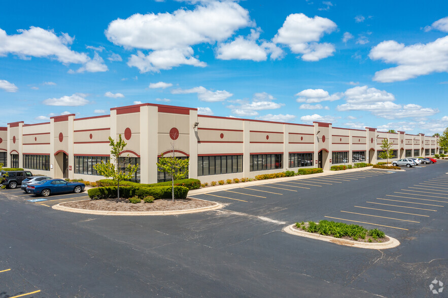 2531 Technology Dr, Elgin, IL for lease - Building Photo - Image 3 of 5