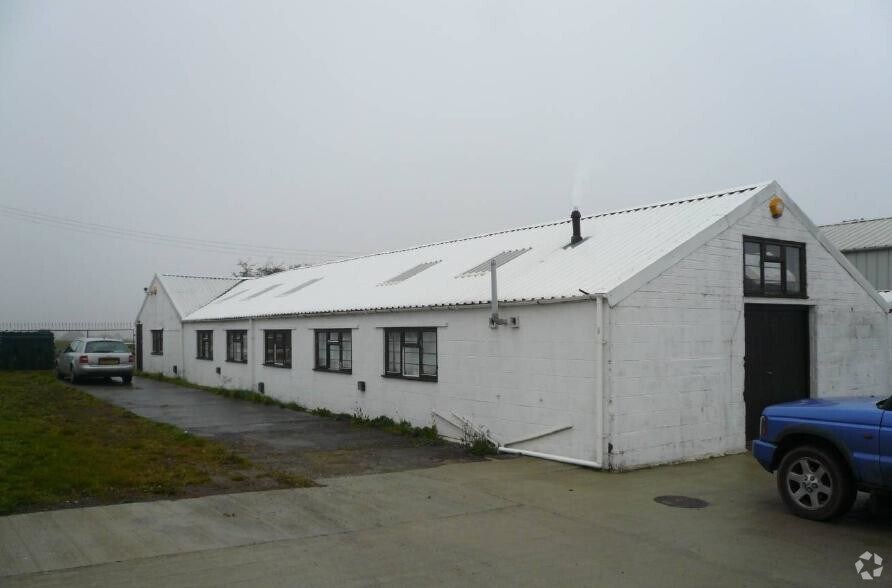 Tormarton Rd, Chippenham for sale - Building Photo - Image 1 of 7