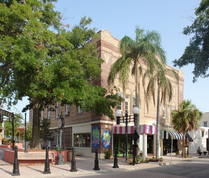 319 Brevard Ave, Cocoa, FL for lease - Building Photo - Image 2 of 3