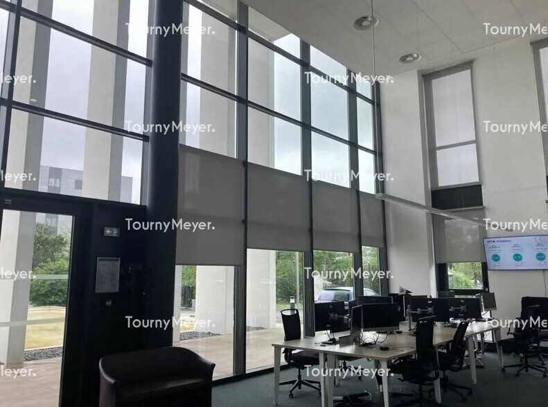 Bureau dans Mérignac à louer - Photo du bâtiment - Image 2 de 12