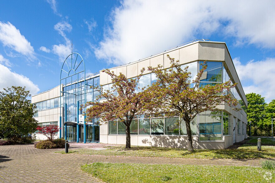 3 Avenue Du Canada, Les Ulis for lease - Primary Photo - Image 2 of 7