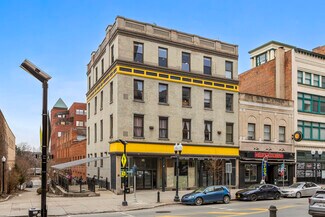 Plus de détails pour 61 N Pearl St, Albany, NY - Commerce de détail à louer