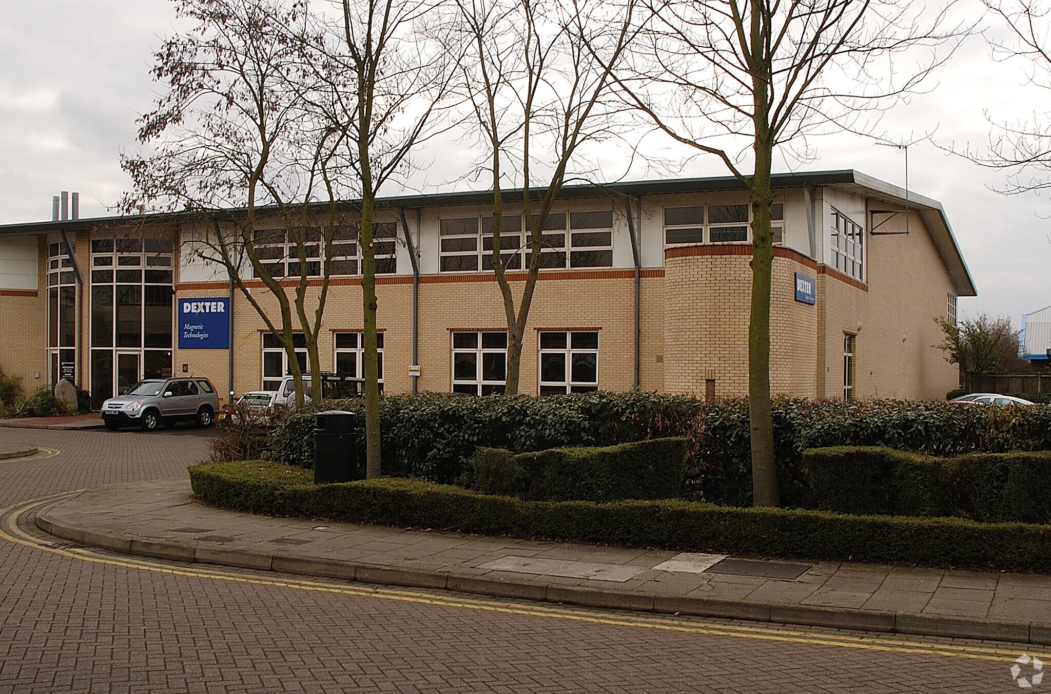 80 Heron Dr, Slough for sale Primary Photo- Image 1 of 1