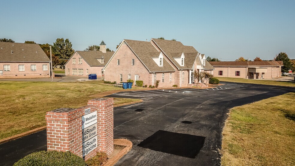 6920 Oak Forest Dr, Olive Branch, MS à vendre - Photo du bâtiment - Image 2 de 20