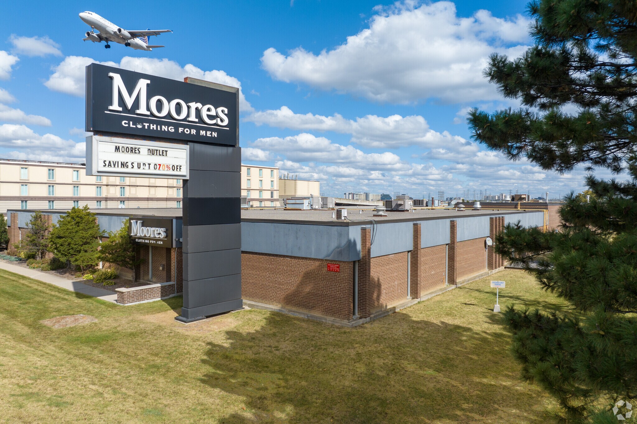 129 Carlingview Dr, Toronto, ON for sale Building Photo- Image 1 of 1