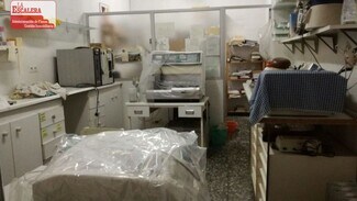 Plus de détails pour Multi-résidentiel à vendre