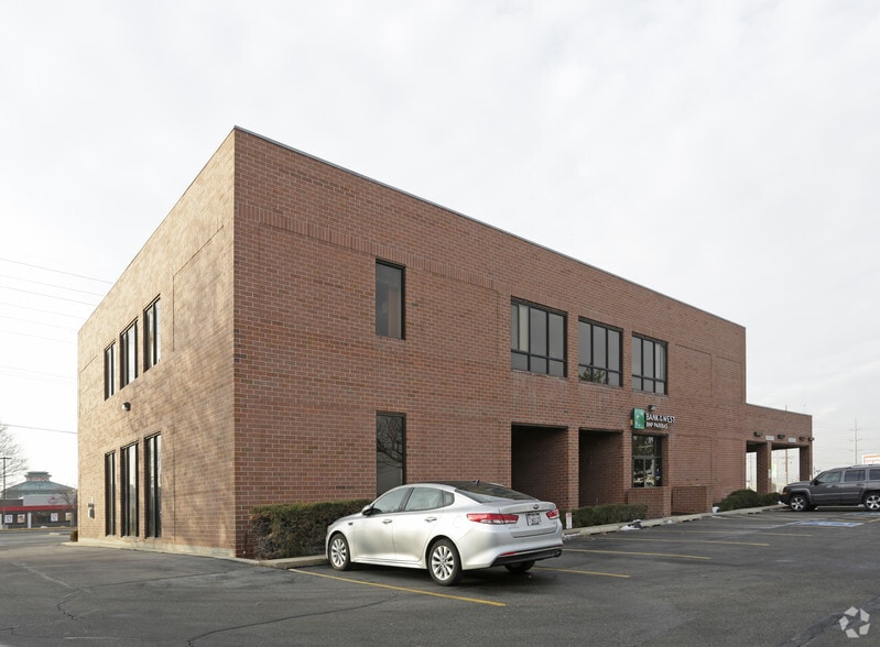 140 W 9000 S, Sandy, UT for lease - Primary Photo - Image 2 of 4