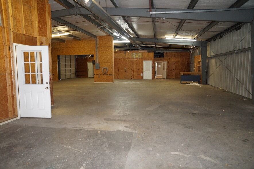 5851 Lowcountry Dr, Ridgeland, SC for lease - Building Photo - Image 2 of 24