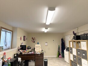 421 Wolcott Rd, Wolcott, CT for lease Interior Photo- Image 2 of 4
