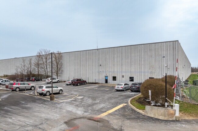 Plus de détails pour 200 Arrowhead Blvd, Hebron, OH - Industriel à louer