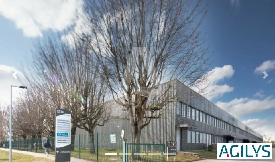 Flex dans Coignières à louer - Photo du bâtiment - Image 2 de 5