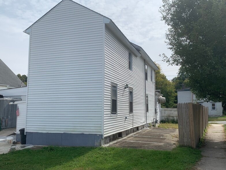 334 Columbus Ave, Pittsfield, MA for sale - Building Photo - Image 2 of 41