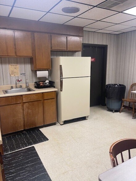 1035 N Houston Rd, Warner Robins, GA à louer - Photo intérieure - Image 3 de 5