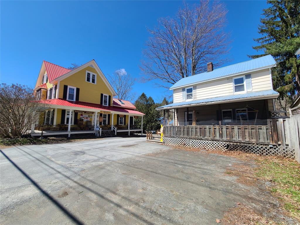 108 Main St, Livingston Manor, NY à vendre Photo du bâtiment- Image 1 de 1