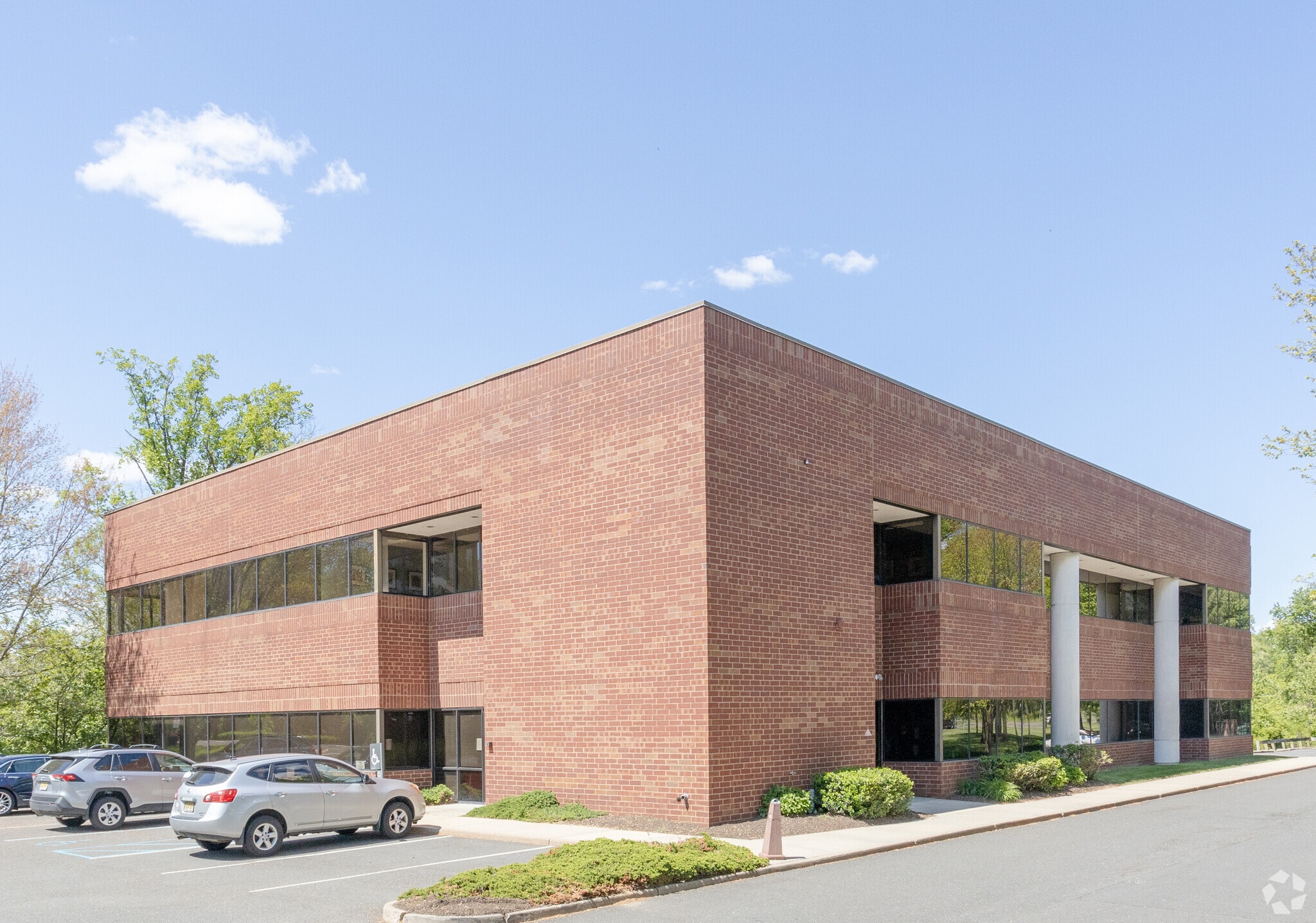 100 Horizon Center Blvd, Hamilton, NJ for lease Building Photo- Image 1 of 13