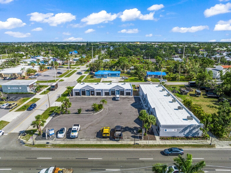 525 E Olympia Ave, Punta Gorda, FL for lease - Building Photo - Image 1 of 12