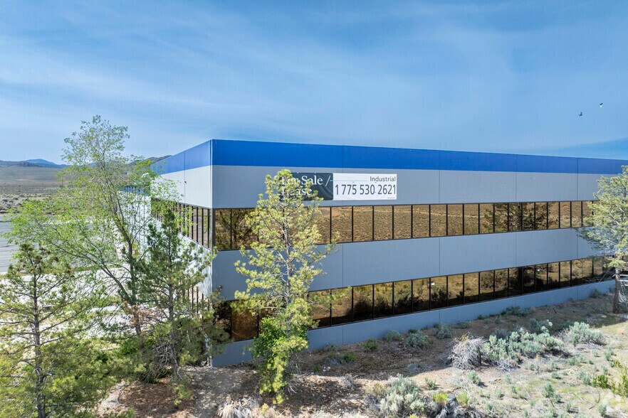 101 Evans Ave, Dayton, NV à louer - Photo du bâtiment - Image 2 de 7