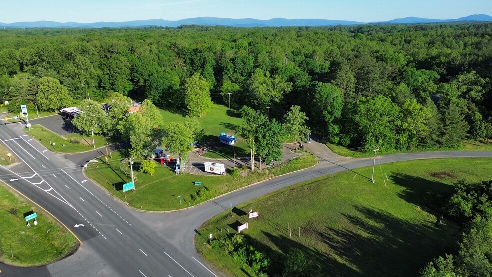 18193 Lee hwy, Amissville, VA à vendre - Photo du bâtiment - Image 3 de 22