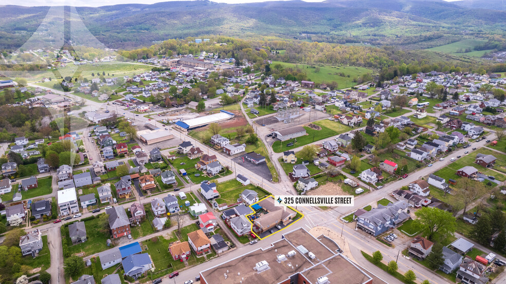 325 Connellsville St, Uniontown, PA for sale - Building Photo - Image 3 of 36