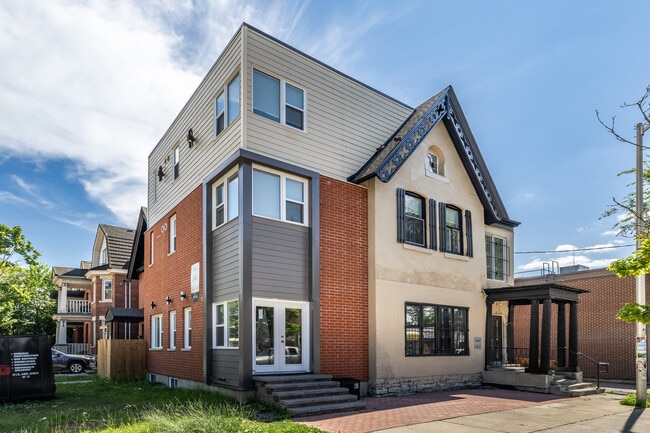 Plus de détails pour 238 Laurier Ave E, Ottawa, ON - Multi-résidentiel à vendre