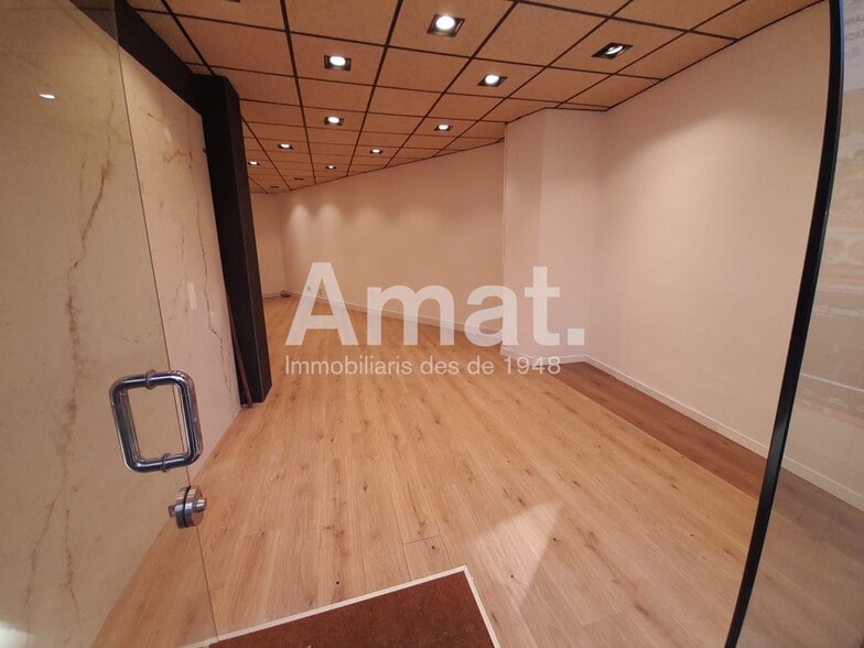Multifamily in Barcelona, Barcelona for sale - Interior Photo - Image 3 of 3