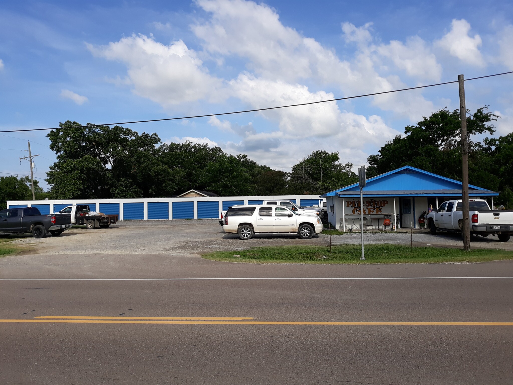 22051 Hwy 90, Bedias, TX à vendre Photo du bâtiment- Image 1 de 6