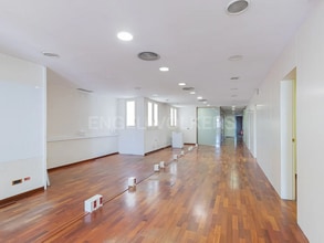 Office in Barcelona, Barcelona for lease Interior Photo- Image 1 of 15