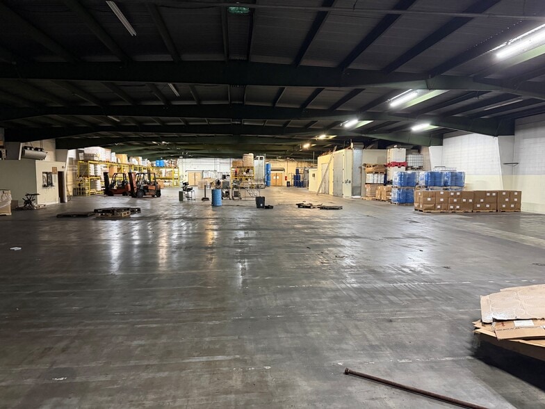 636 S Turnbull Canyon Rd, City of Industry, CA for lease - Building Photo - Image 2 of 14