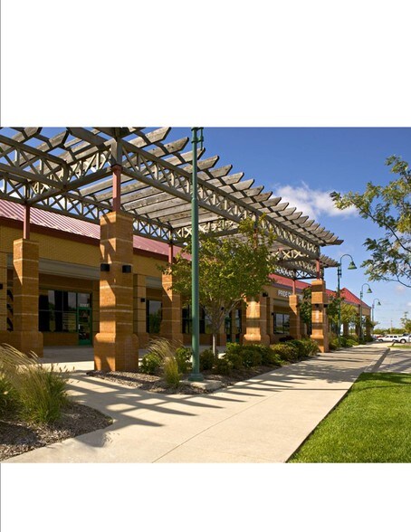 13351 Mission Rd, Leawood, KS à louer - Photo du bâtiment - Image 2 de 5