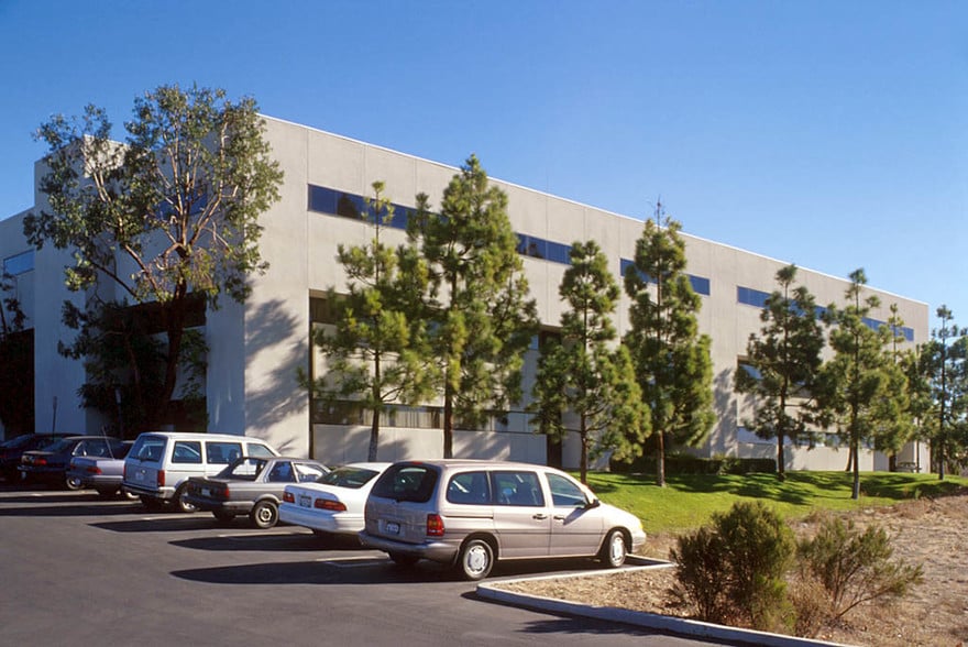 752 Medical Center Ct, Chula Vista, CA for lease - Building Photo - Image 3 of 7