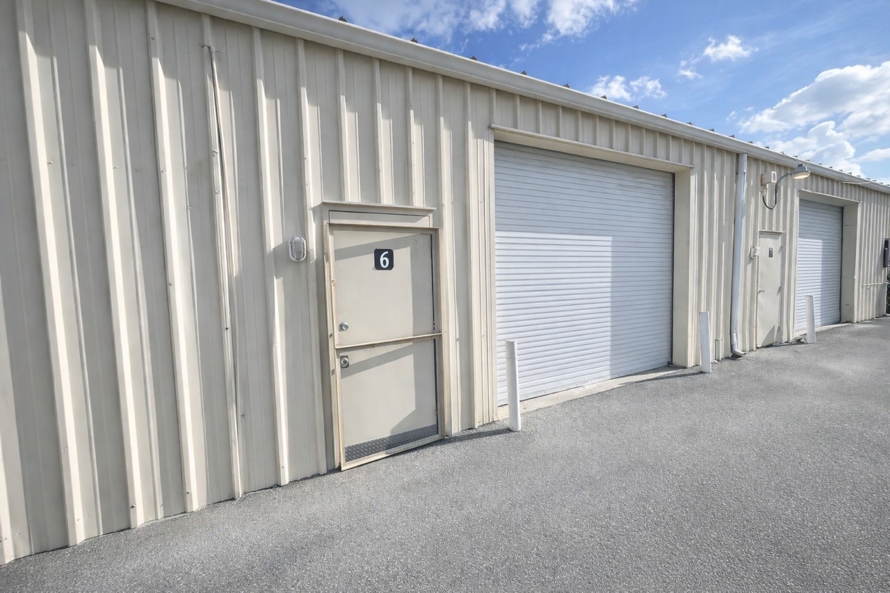 8231 Bama Ln, West Palm Beach, FL à louer Photo du bâtiment- Image 1 de 4