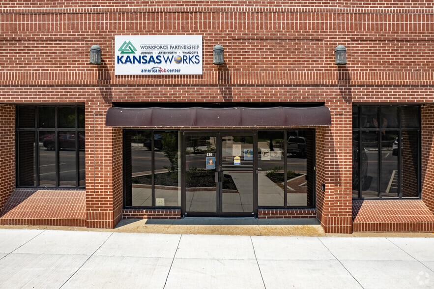 626 Minnesota Ave, Kansas City, KS for lease - Building Photo - Image 3 of 4