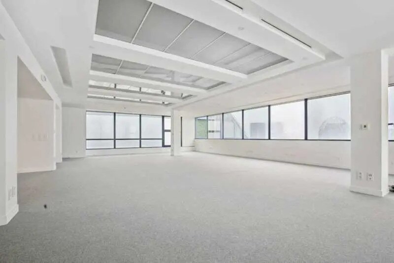 Office in Courbevoie for lease - Building Photo - Image 3 of 20
