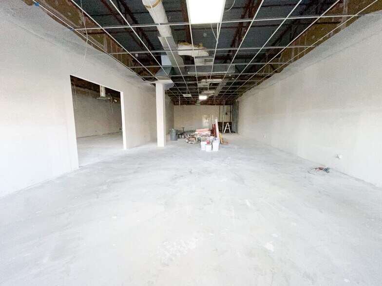 6524- Slide Rd, Lubbock, TX à louer - Photo du bâtiment - Image 3 de 10