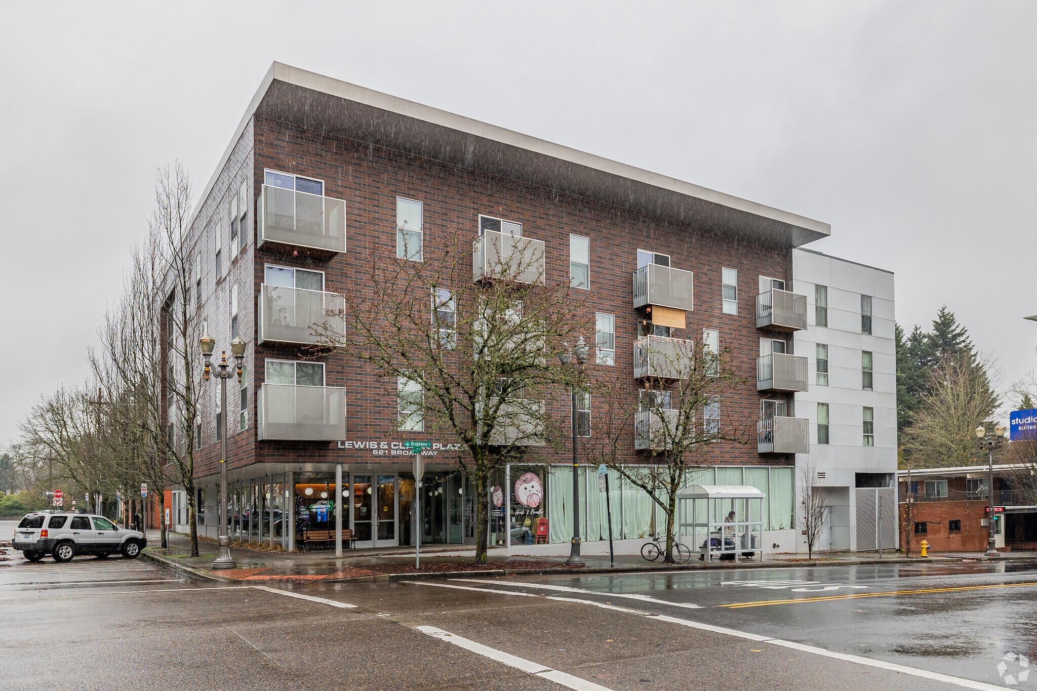 621 Broadway St, Vancouver, WA for lease Primary Photo- Image 1 of 15