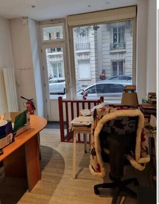 Plus de détails pour Commerce de détail à louer