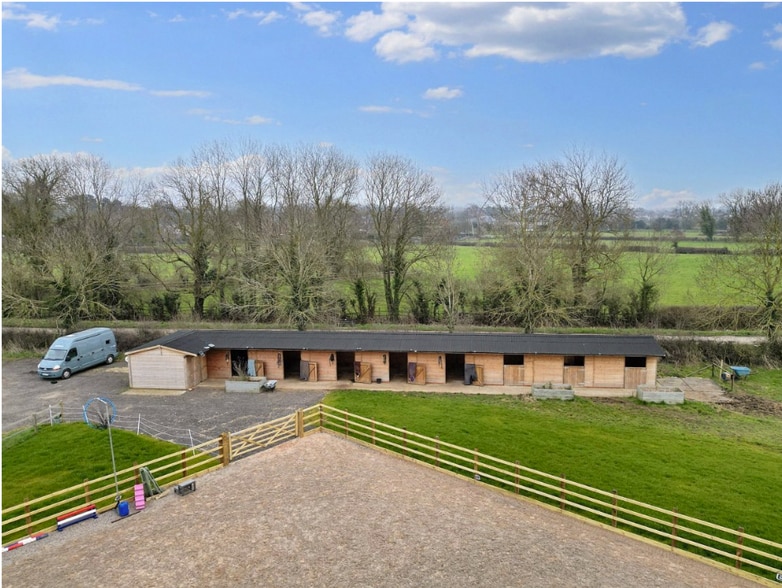 Pasture Ln, Sutton Bonington à vendre - Photo du bâtiment - Image 2 de 9