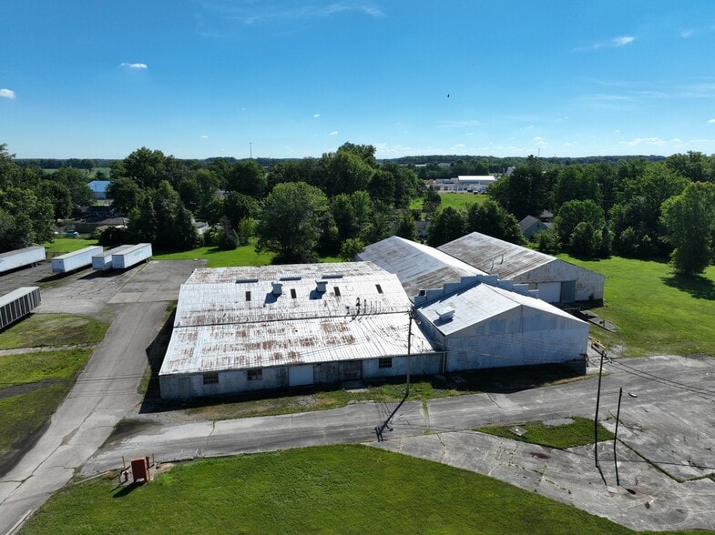 850 Cherry St, Blanchester, OH for sale - Building Photo - Image 3 of 9