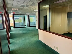 3696 N Federal Hwy, Fort Lauderdale, FL for lease Interior Photo- Image 1 of 4