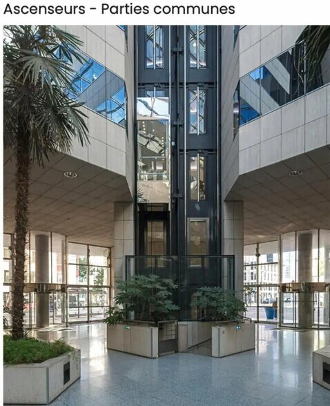 Office in Lyon for sale - Building Photo - Image 3 of 24