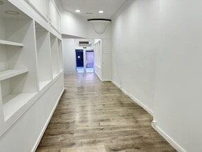 Commerce de détail dans Manresa, Barcelona à louer Photo intérieure- Image 1 de 11