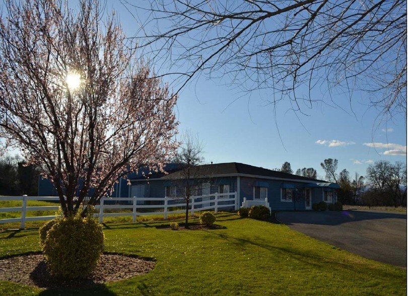 6100 Bellevue Ln, Anderson, CA à vendre - Photo du bâtiment - Image 3 de 29