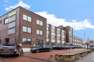 Murray Rd, Orpington à louer Photo du bâtiment- Image 1 de 2