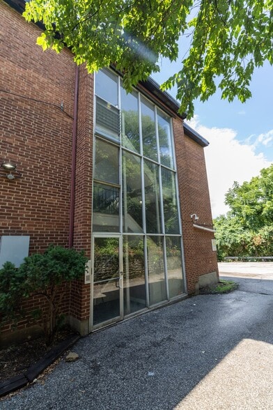 650 Straight St, Cincinnati, OH for sale - Building Photo - Image 2 of 25